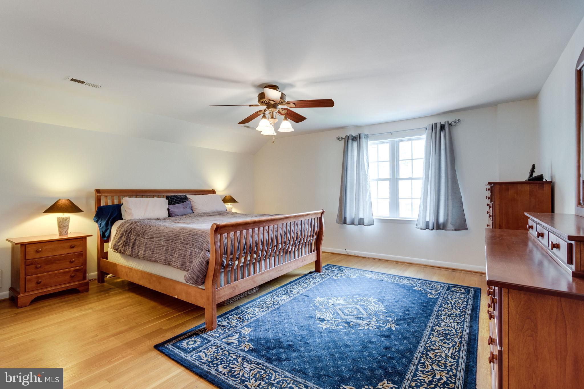 MANTUA HILLS - Residential