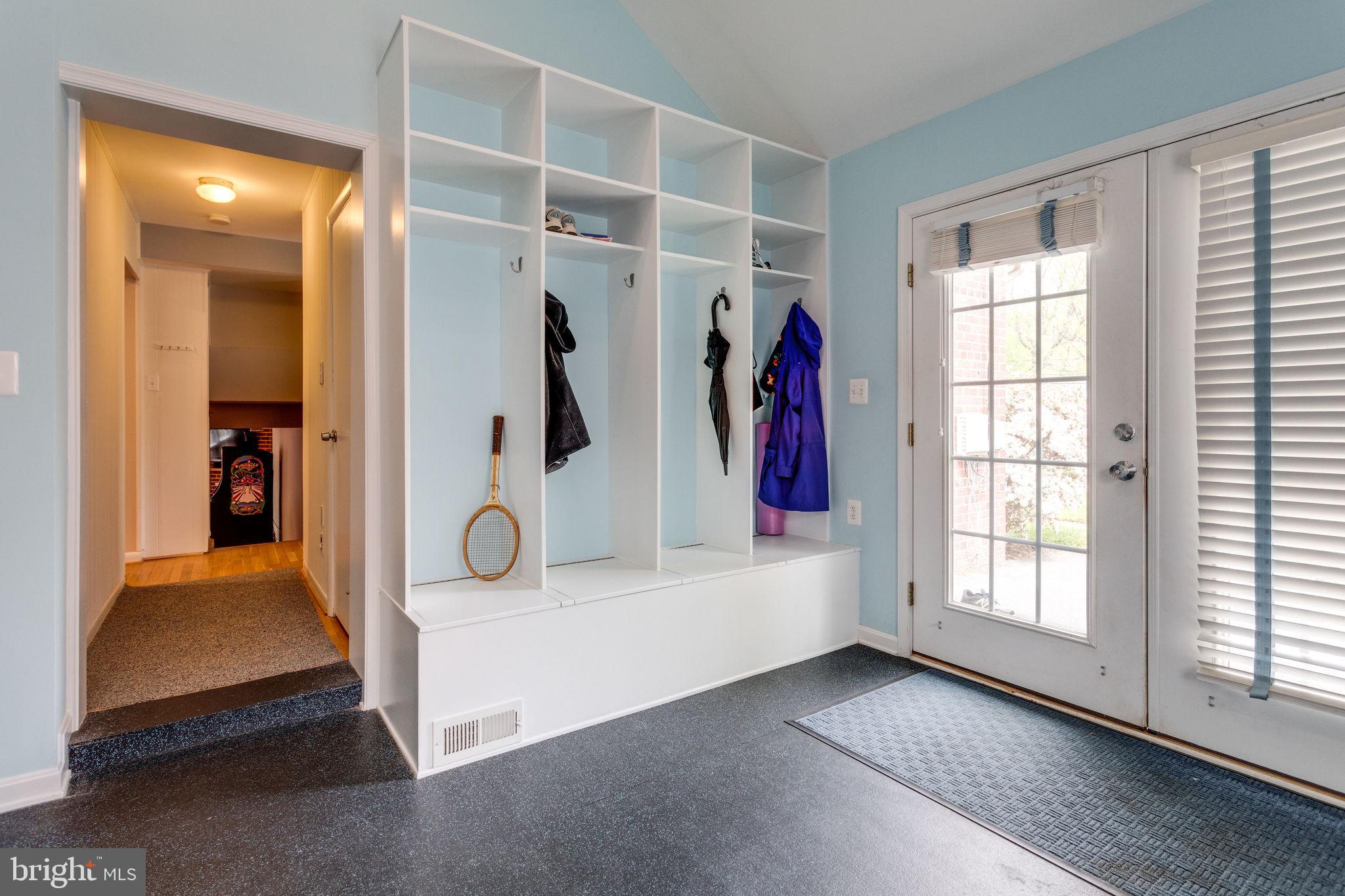 MANTUA HILLS - Residential