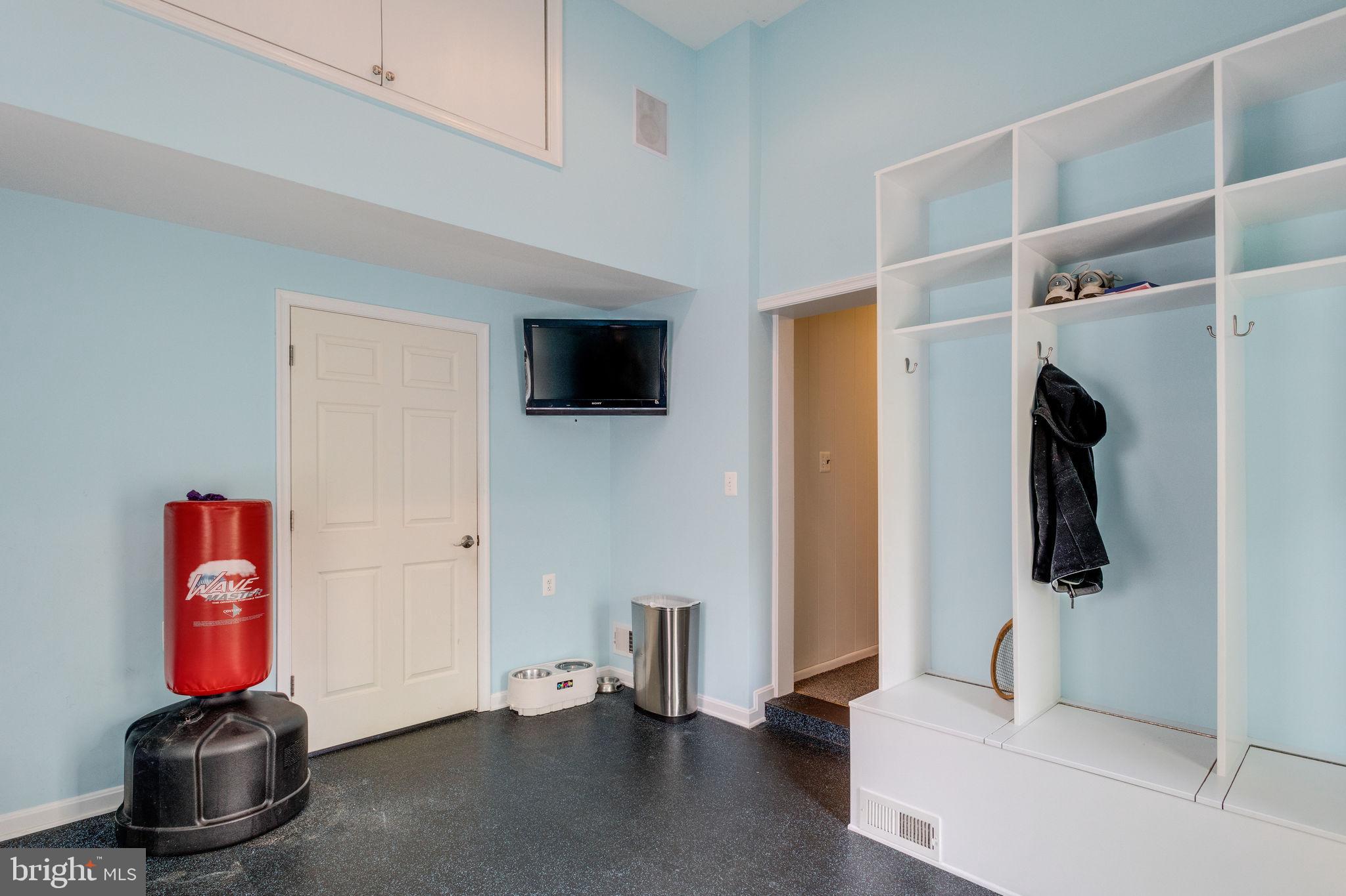 MANTUA HILLS - Residential