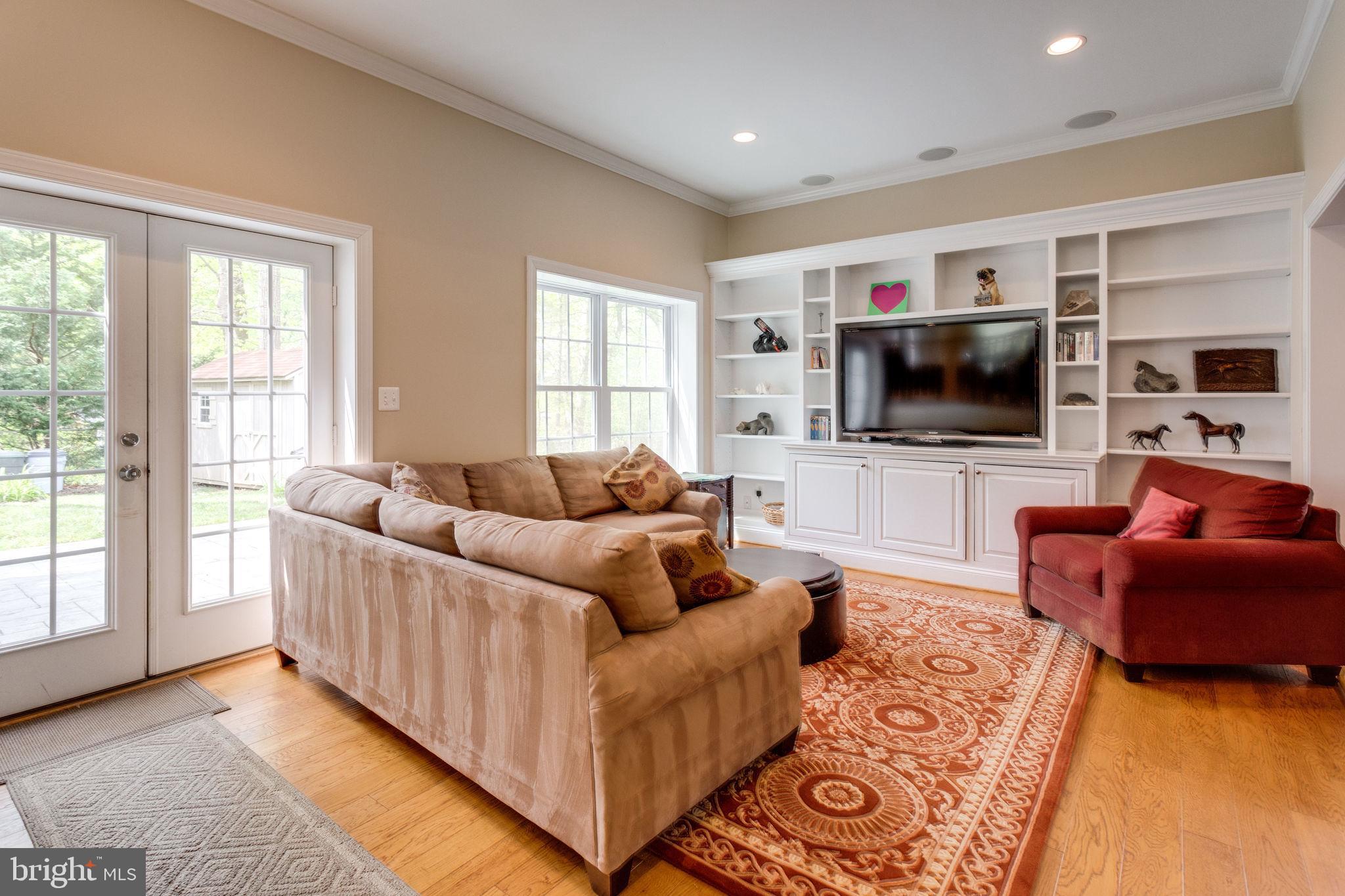 MANTUA HILLS - Residential