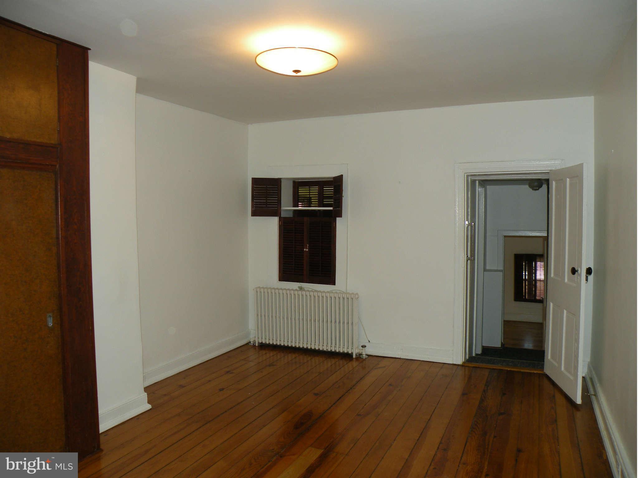 OLD TOWN - Residential Lease