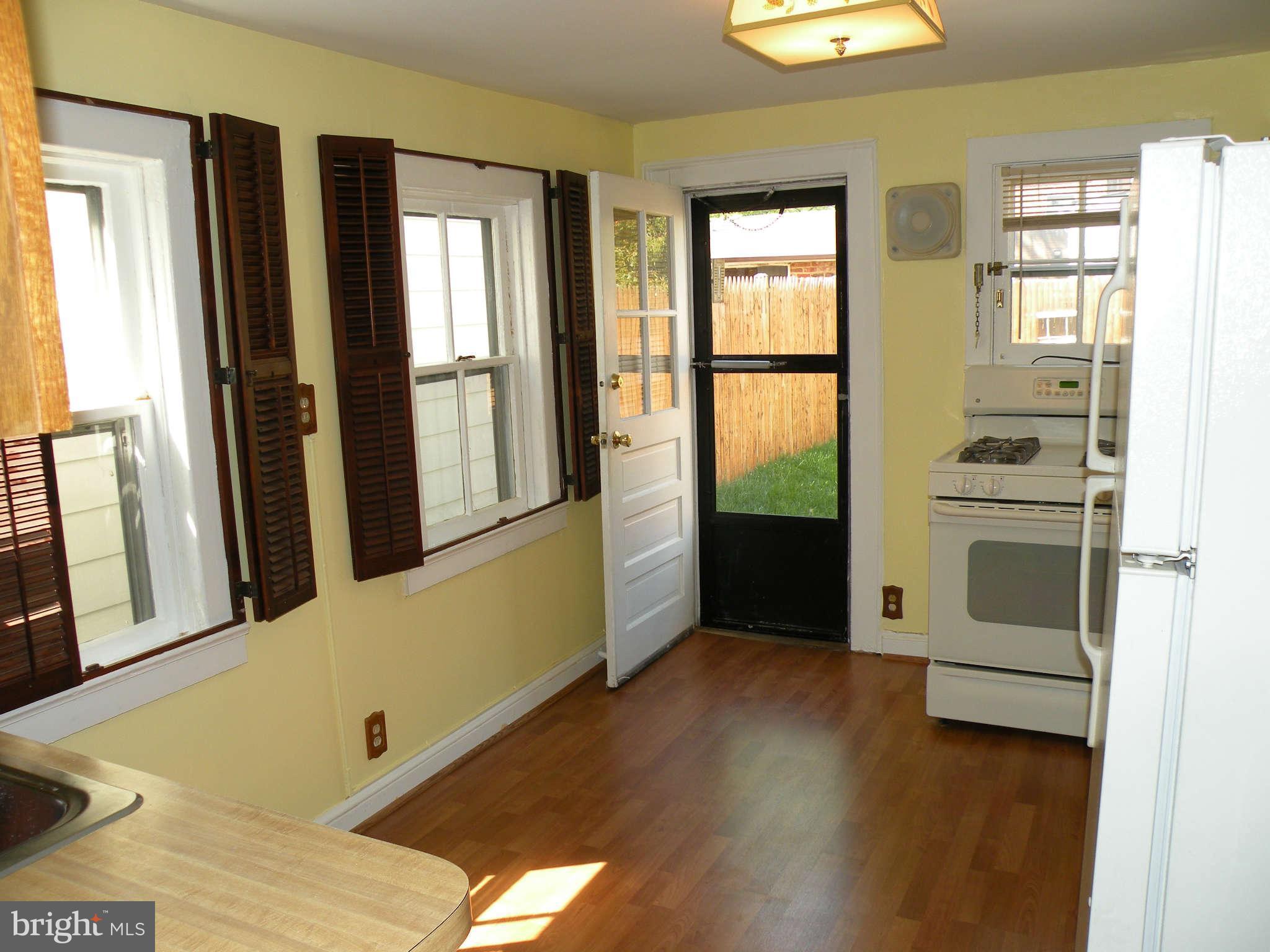 OLD TOWN - Residential Lease