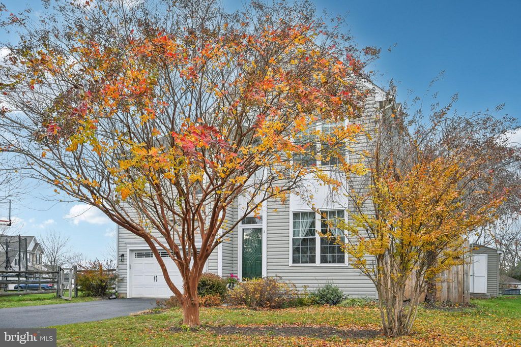 Photo of 201 Eisenhower Lane, COLLEGEVILLE, PA 19426 (MLS # PAMC2161118)