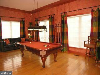 CAPTAINS HILL - Residential