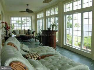 CAPTAINS HILL - Residential