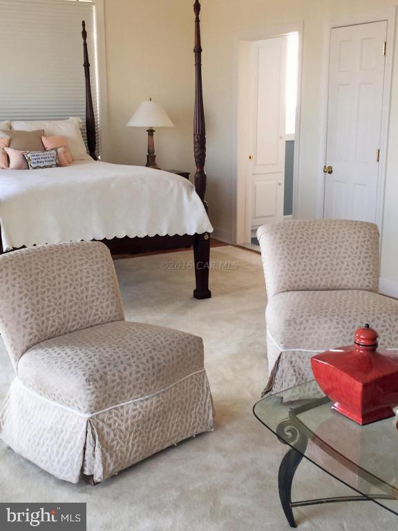 CAPTAINS HILL - Residential