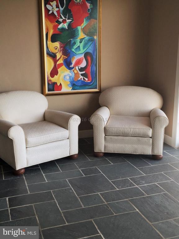 CAPTAINS HILL - Residential