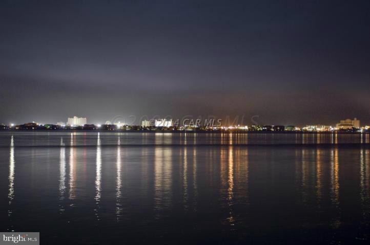 CAPTAINS HILL - Residential