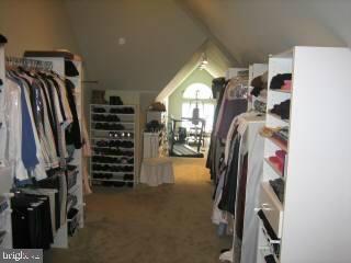 CAPTAINS HILL - Residential