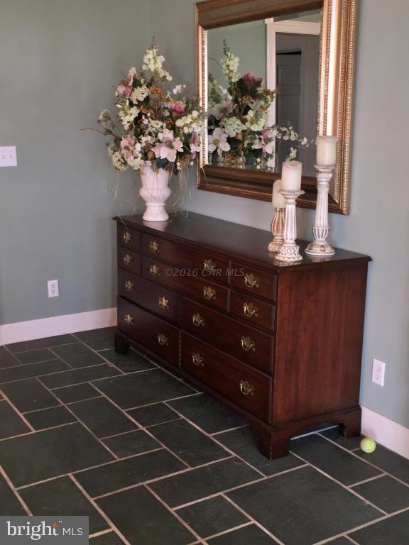 CAPTAINS HILL - Residential