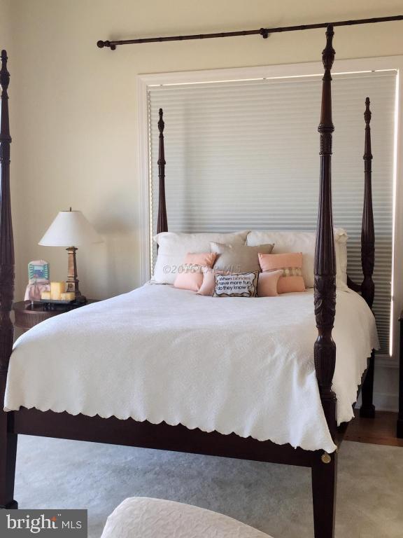 CAPTAINS HILL - Residential