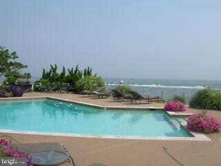 CAPTAINS HILL - Residential