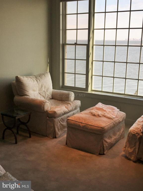 CAPTAINS HILL - Residential