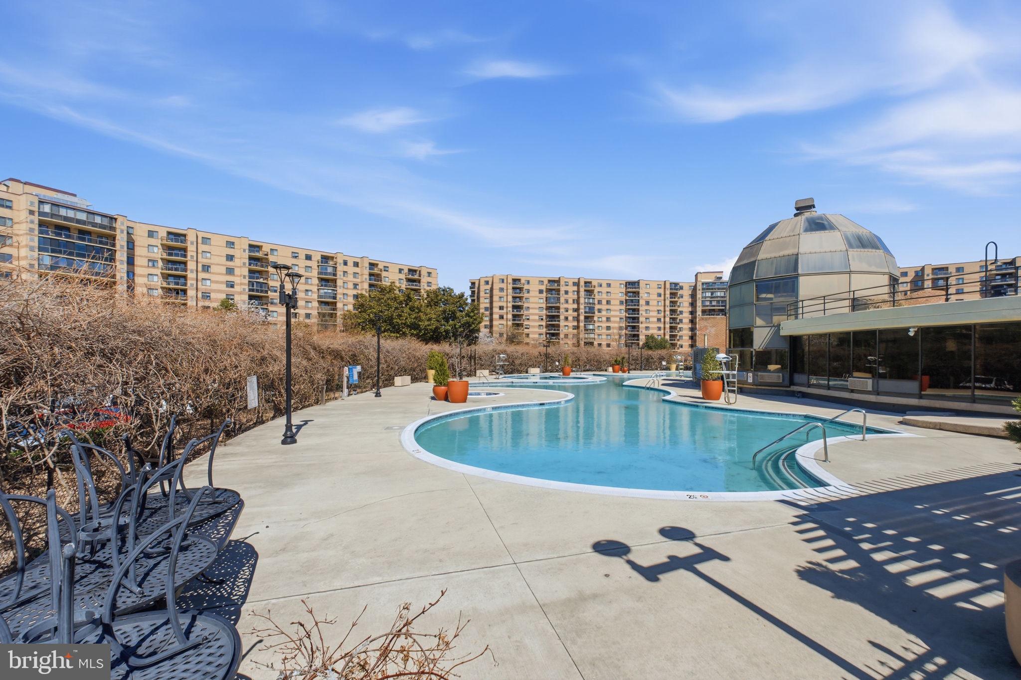 ROTONDA - Residential