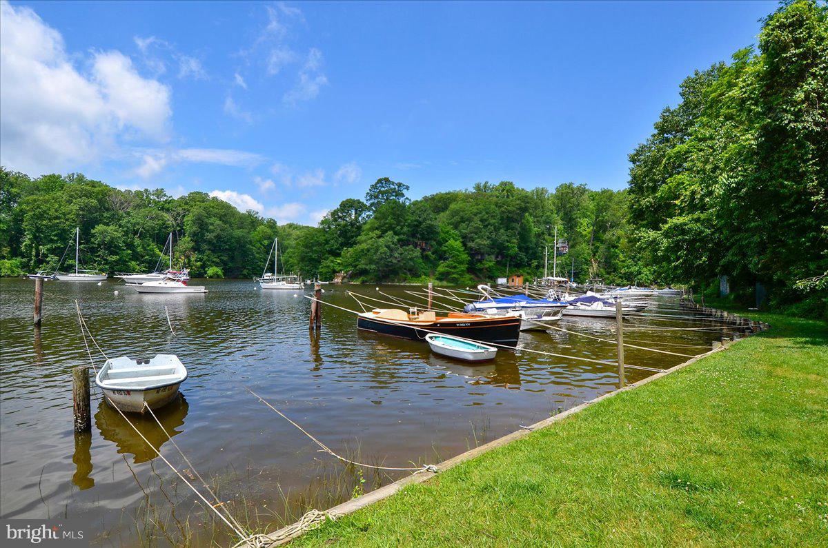 PINES ON THE SEVERN - Residential