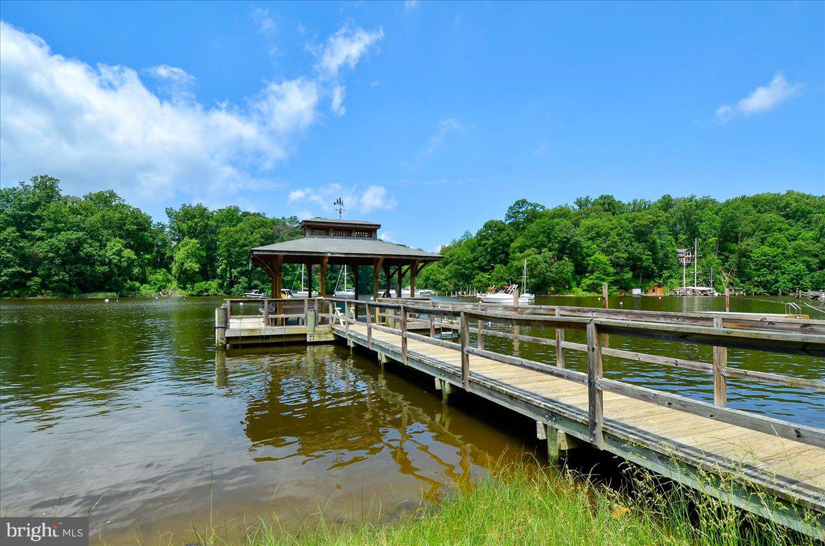 PINES ON THE SEVERN - Residential
