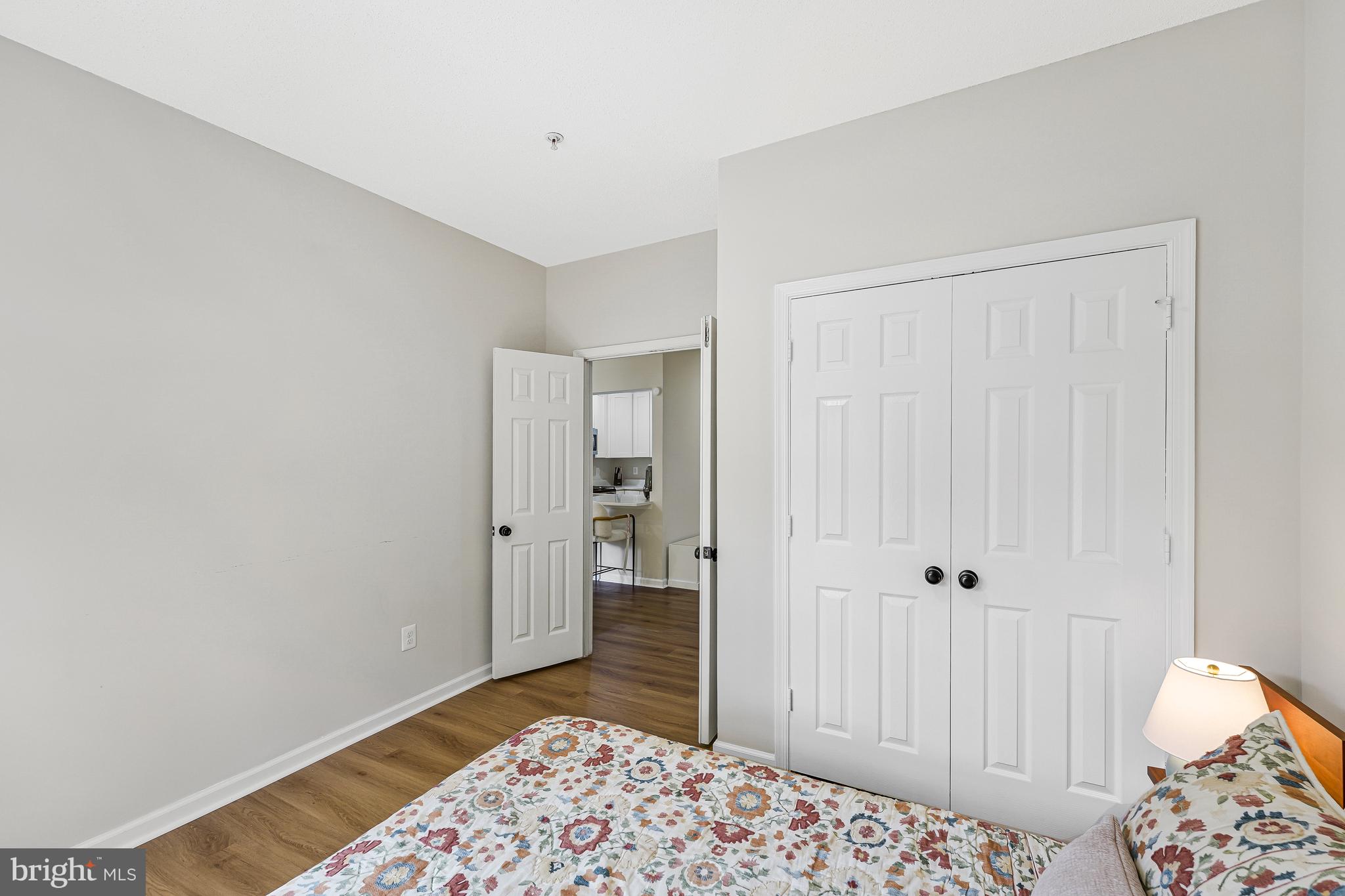 OAK PARK CONDO - Residential