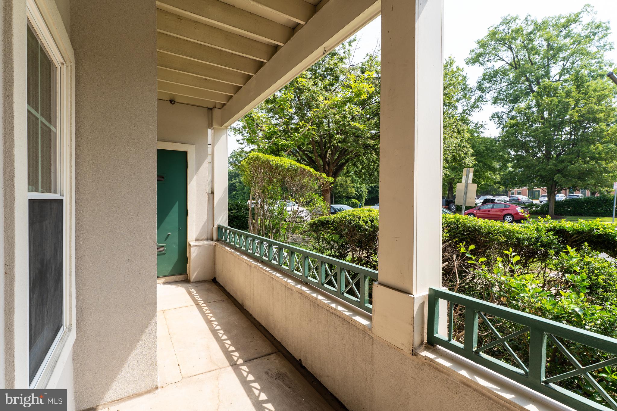 OAK PARK CONDO - Residential