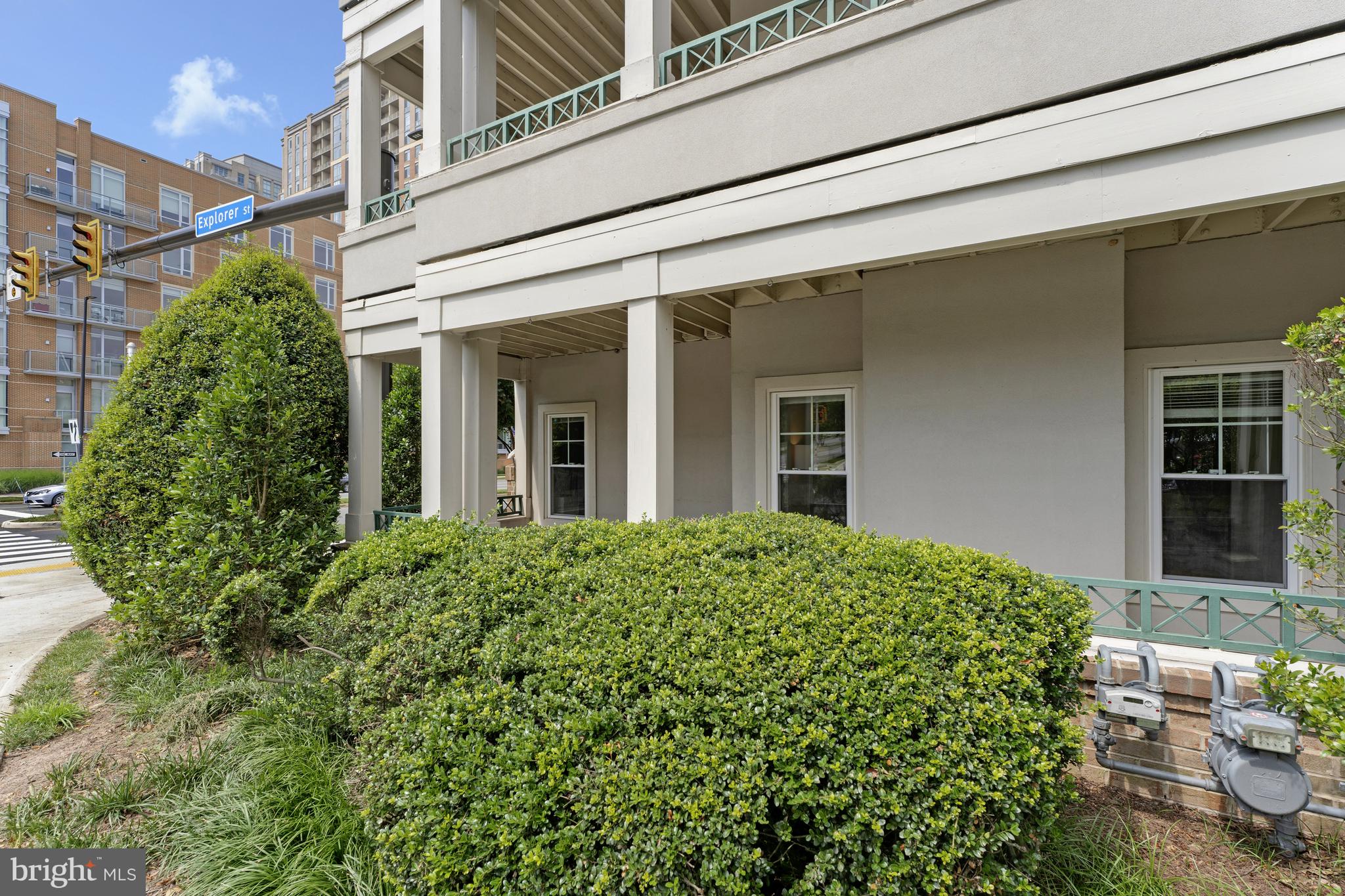 OAK PARK CONDO - Residential