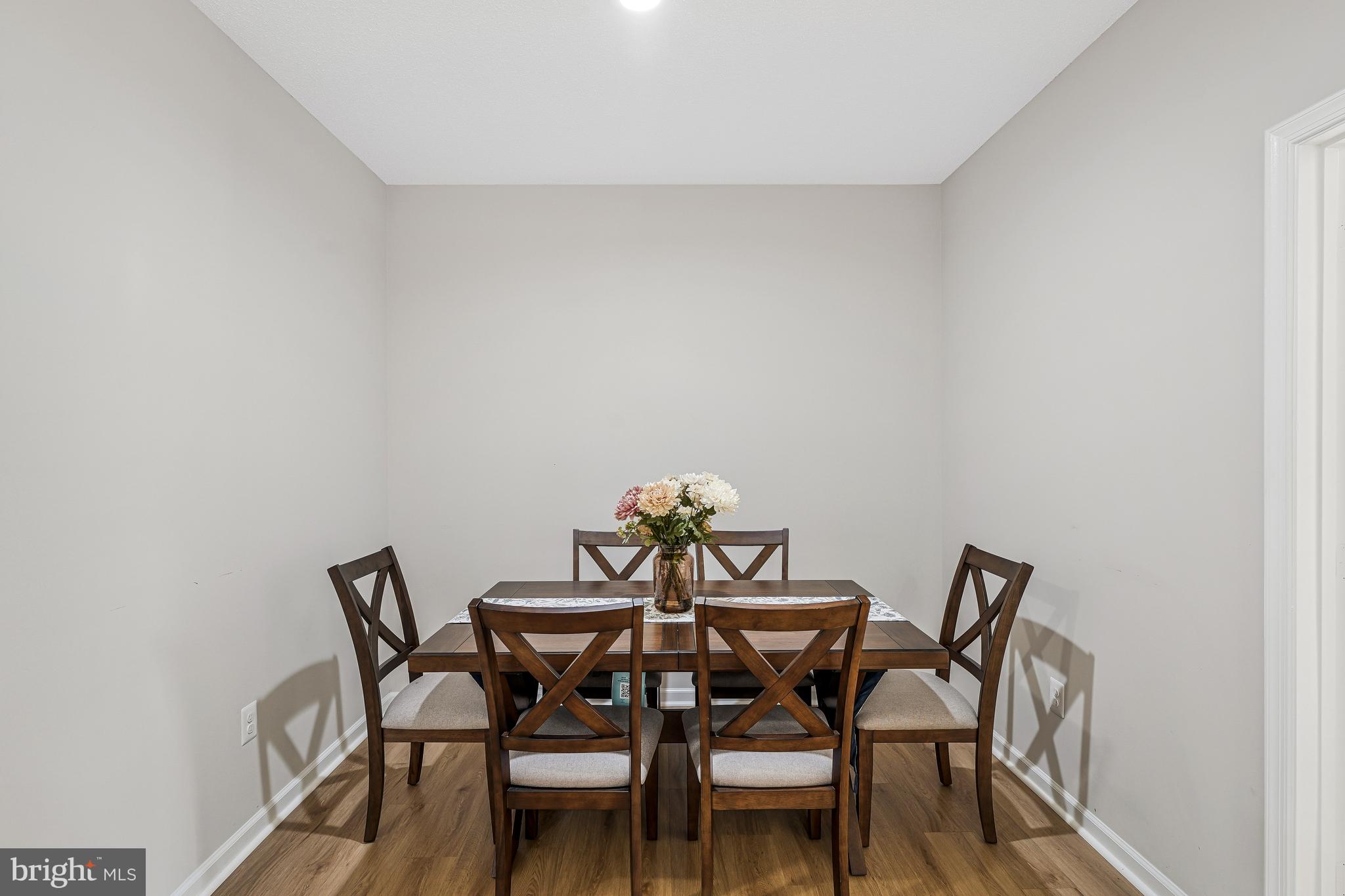 OAK PARK CONDO - Residential