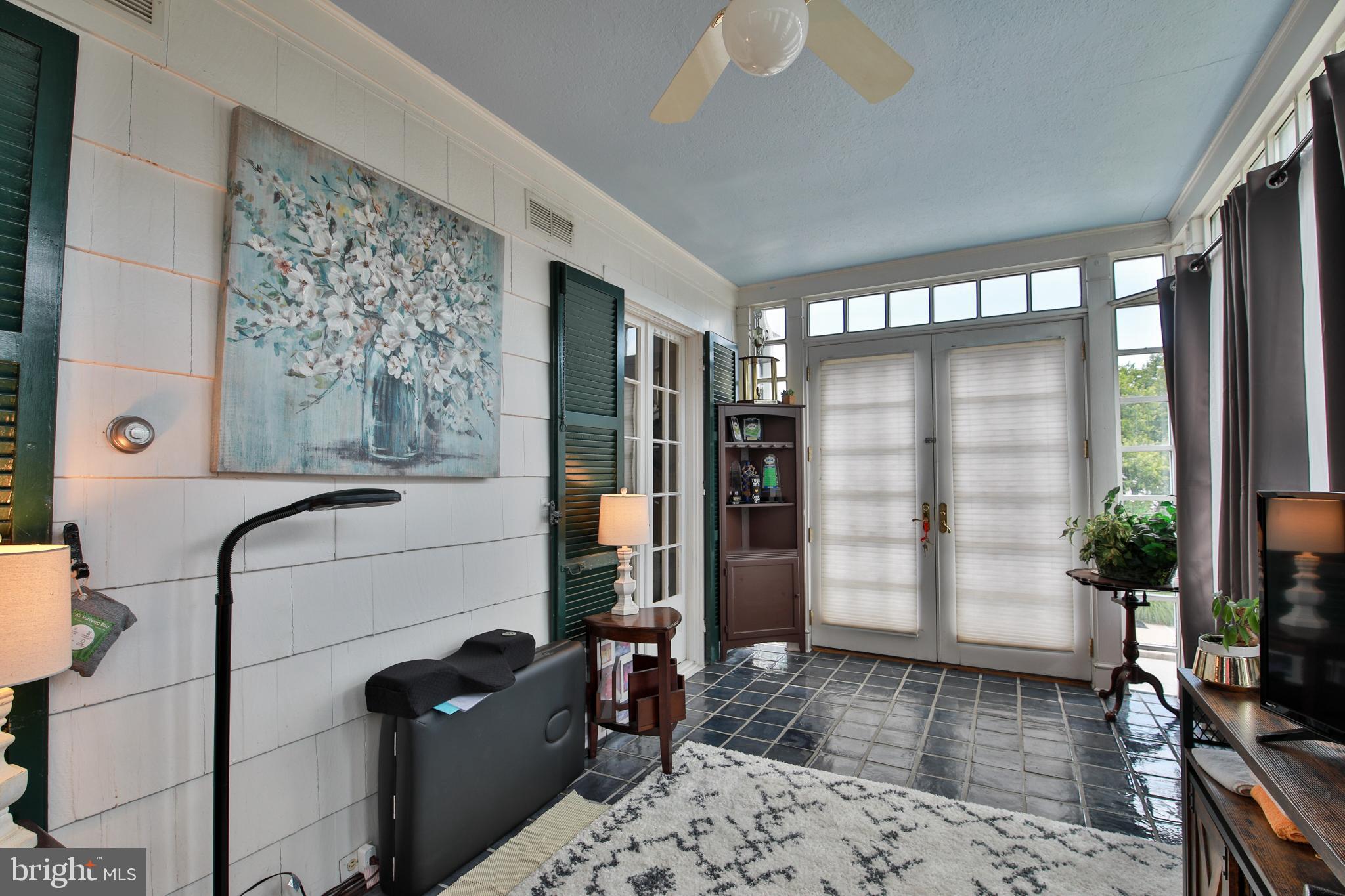 TOWSON - Residential