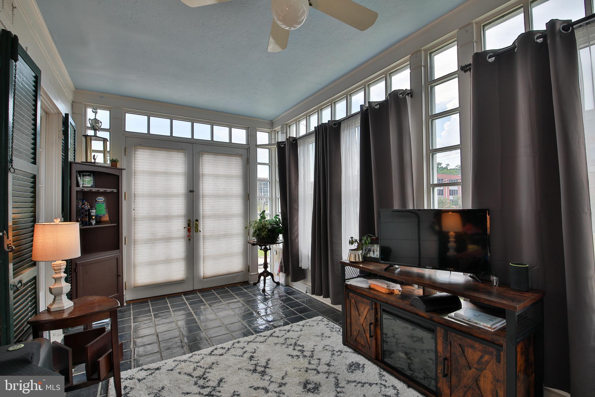 TOWSON - Residential