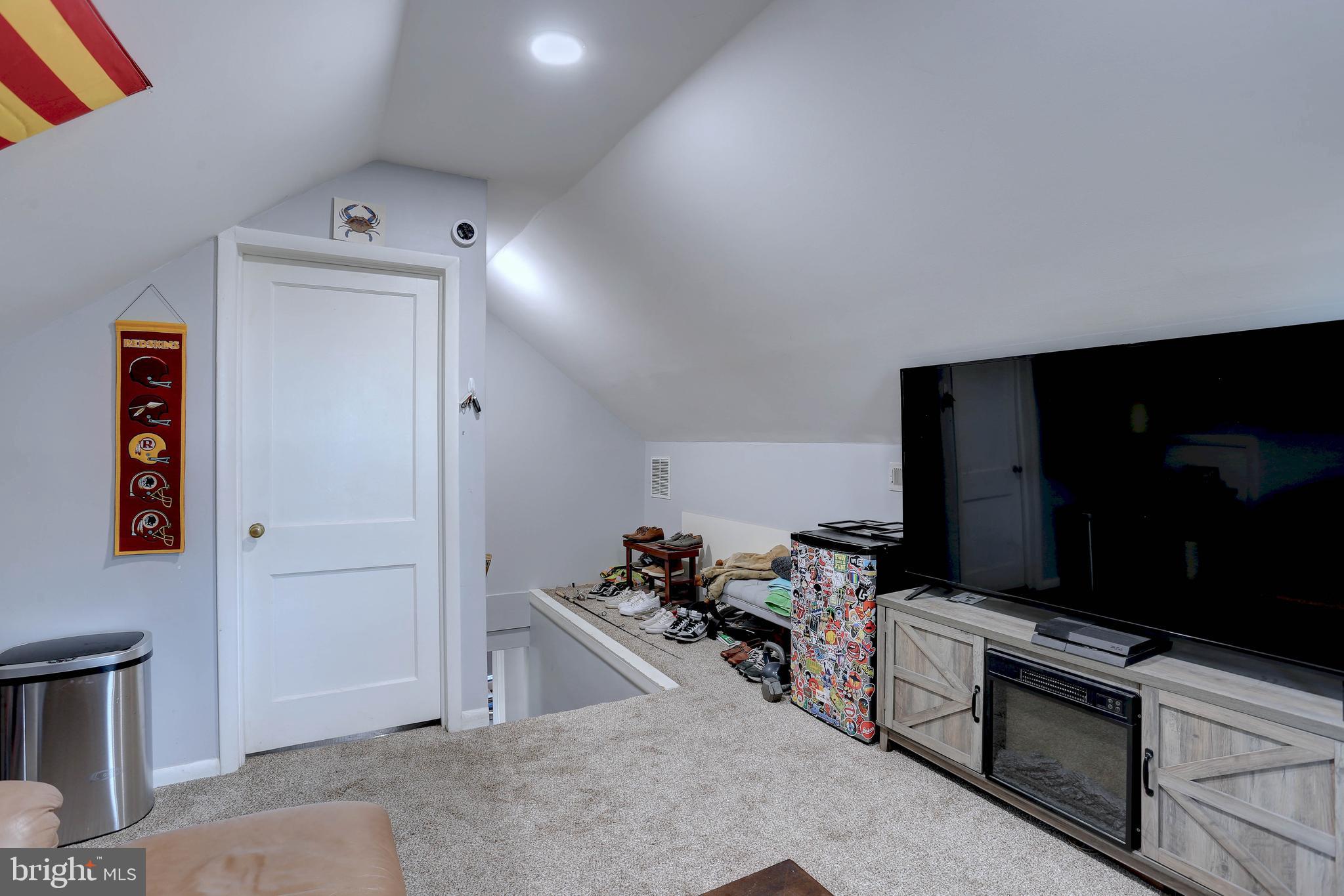 GERARD PLAZA - Residential