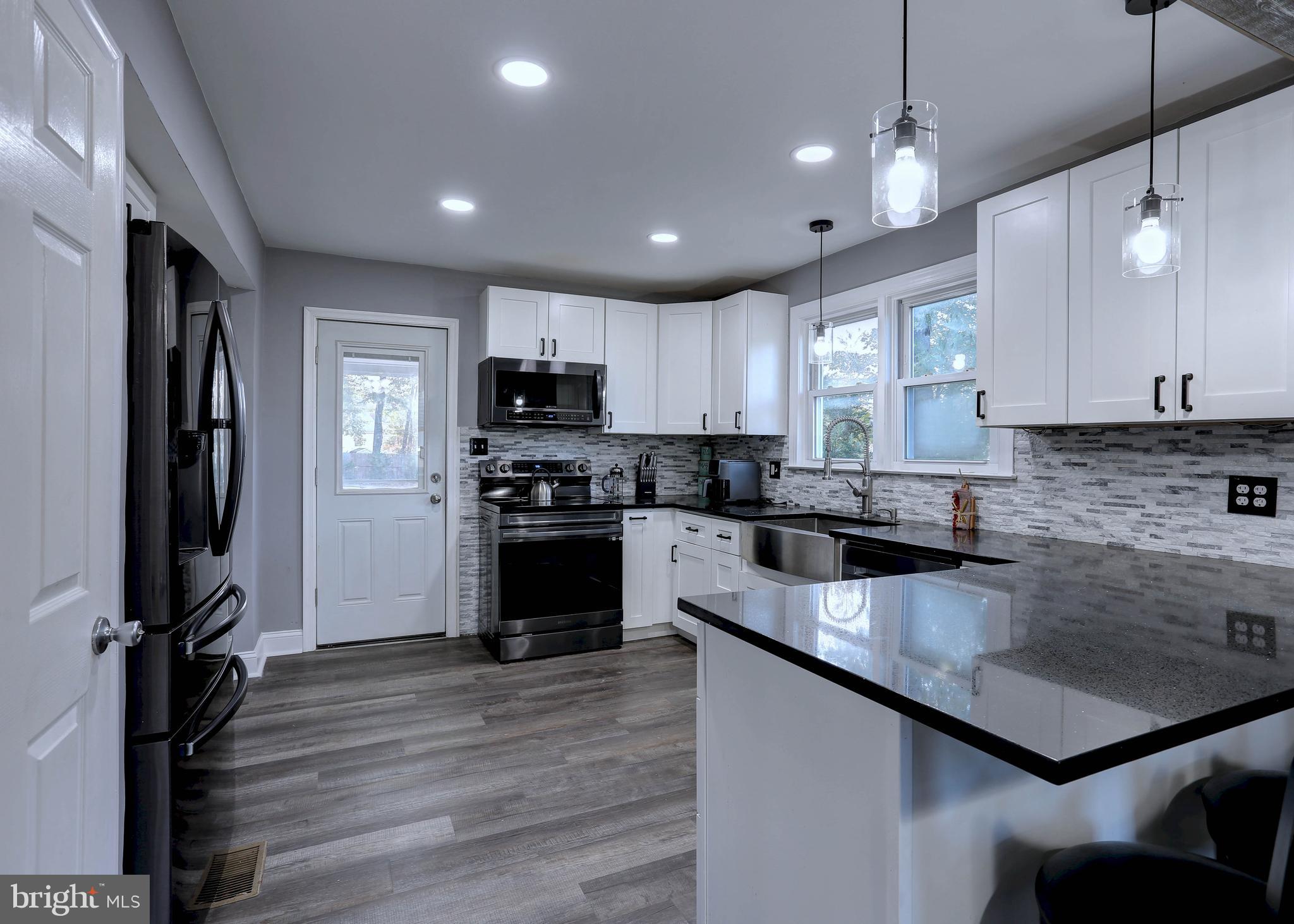 GERARD PLAZA - Residential