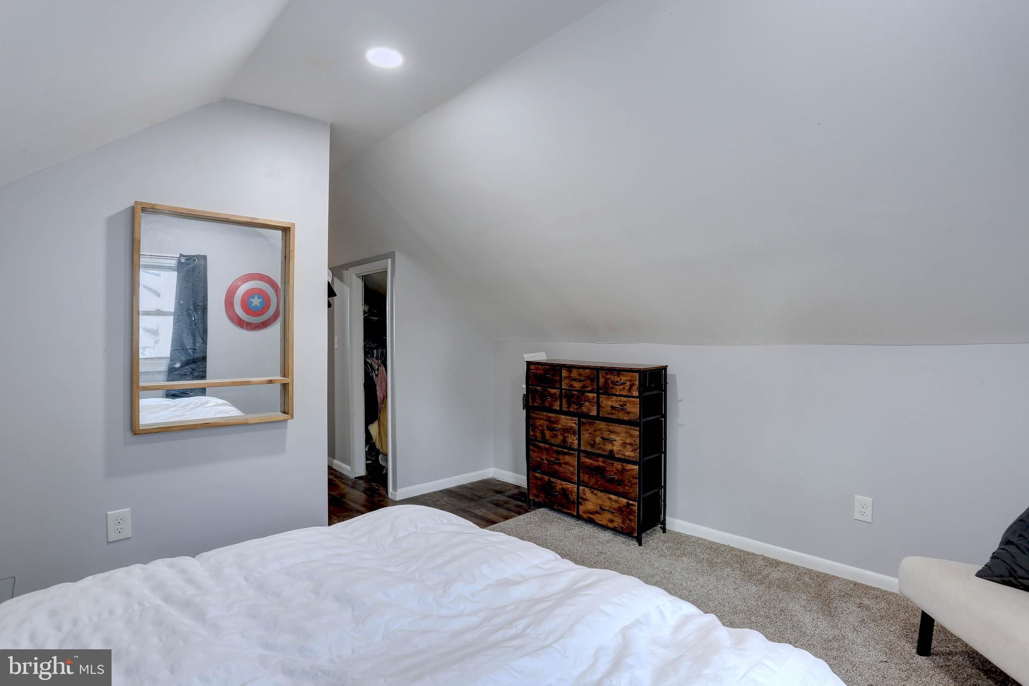 GERARD PLAZA - Residential