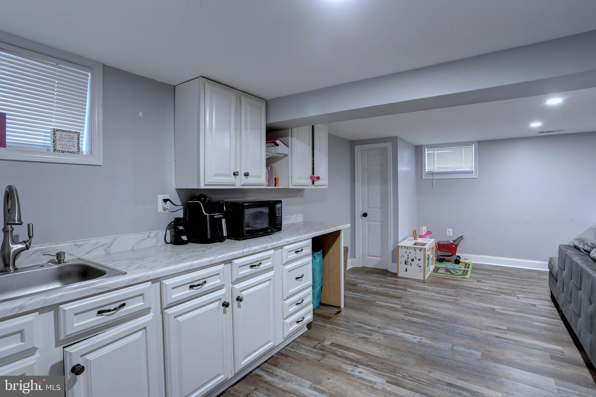 GERARD PLAZA - Residential