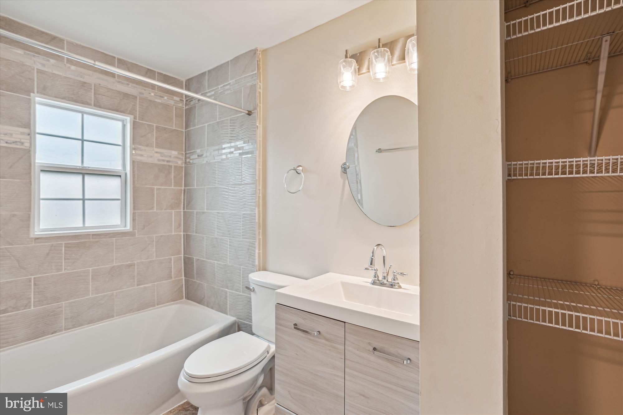 SELBY ON THE BAY - Residential