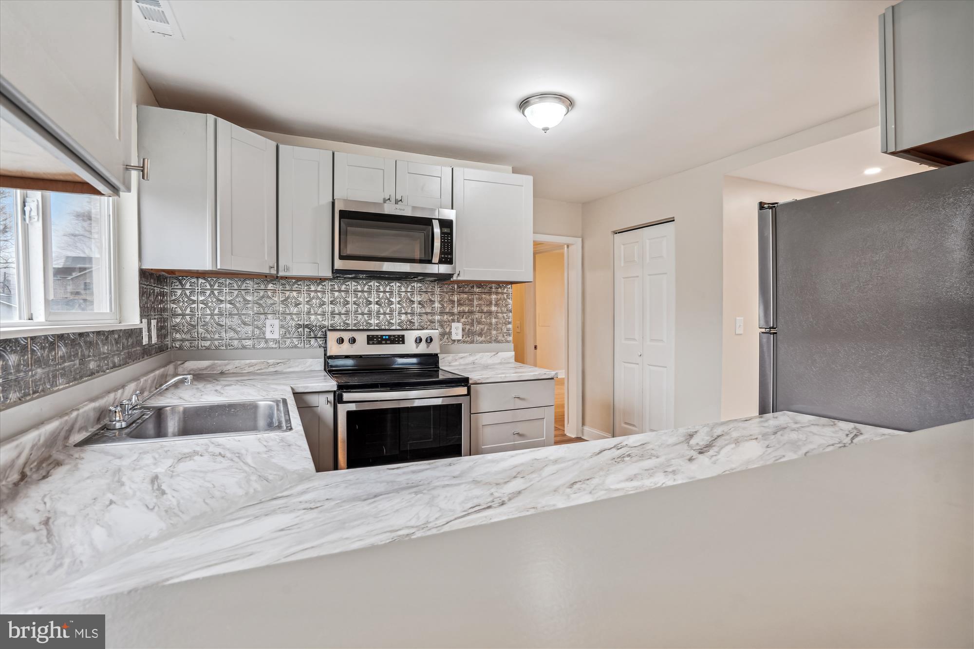 SELBY ON THE BAY - Residential