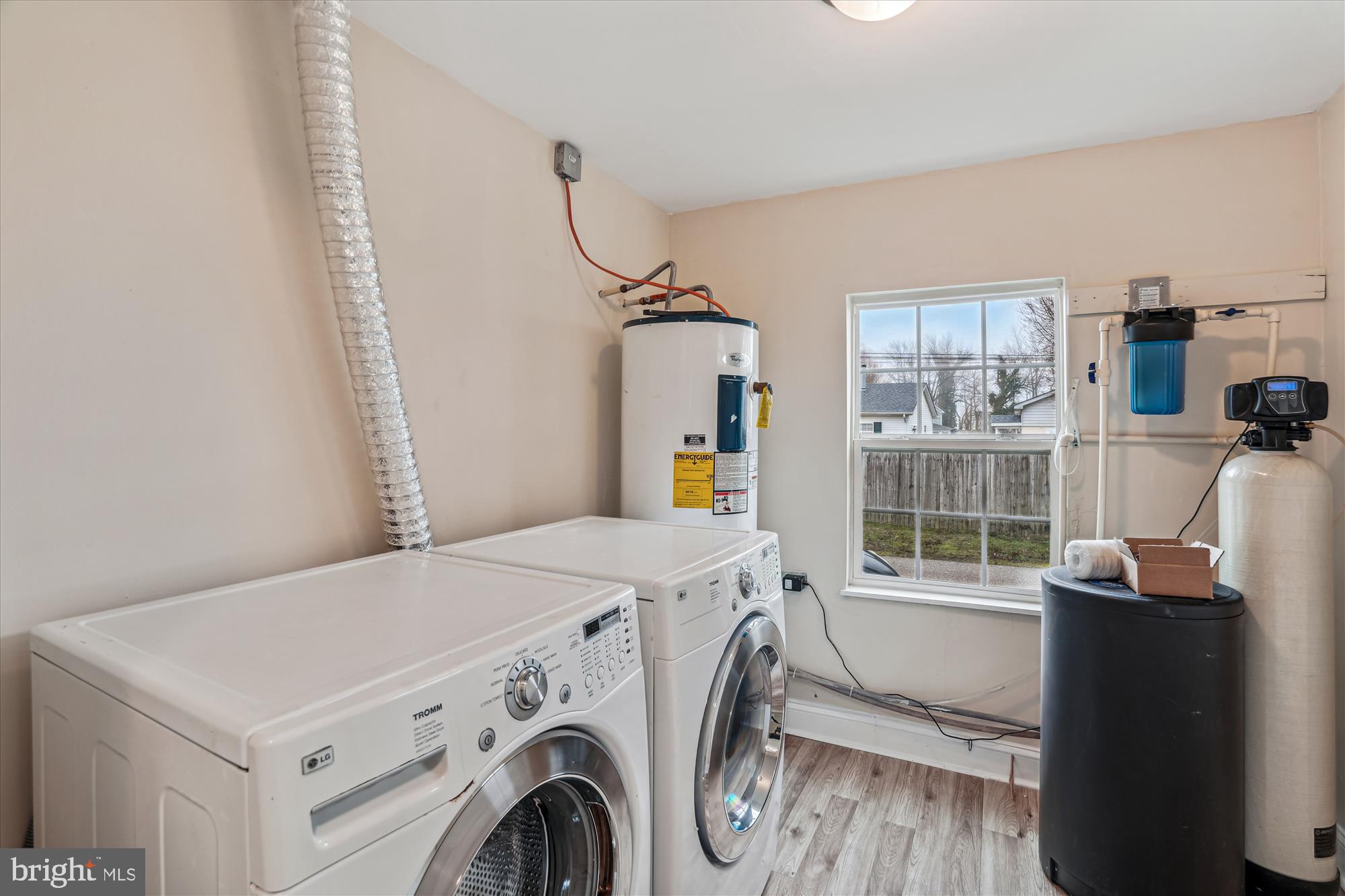 SELBY ON THE BAY - Residential