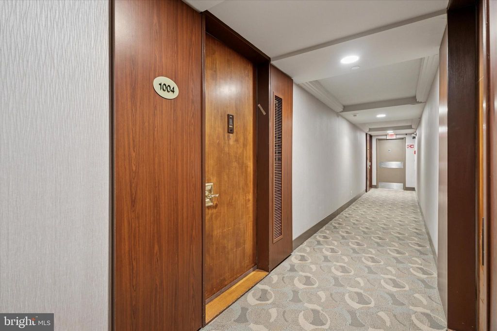 Photo of 1001 City Ave #W-1004, WYNNEWOOD, PA 19096 (MLS # PAMC2165104)