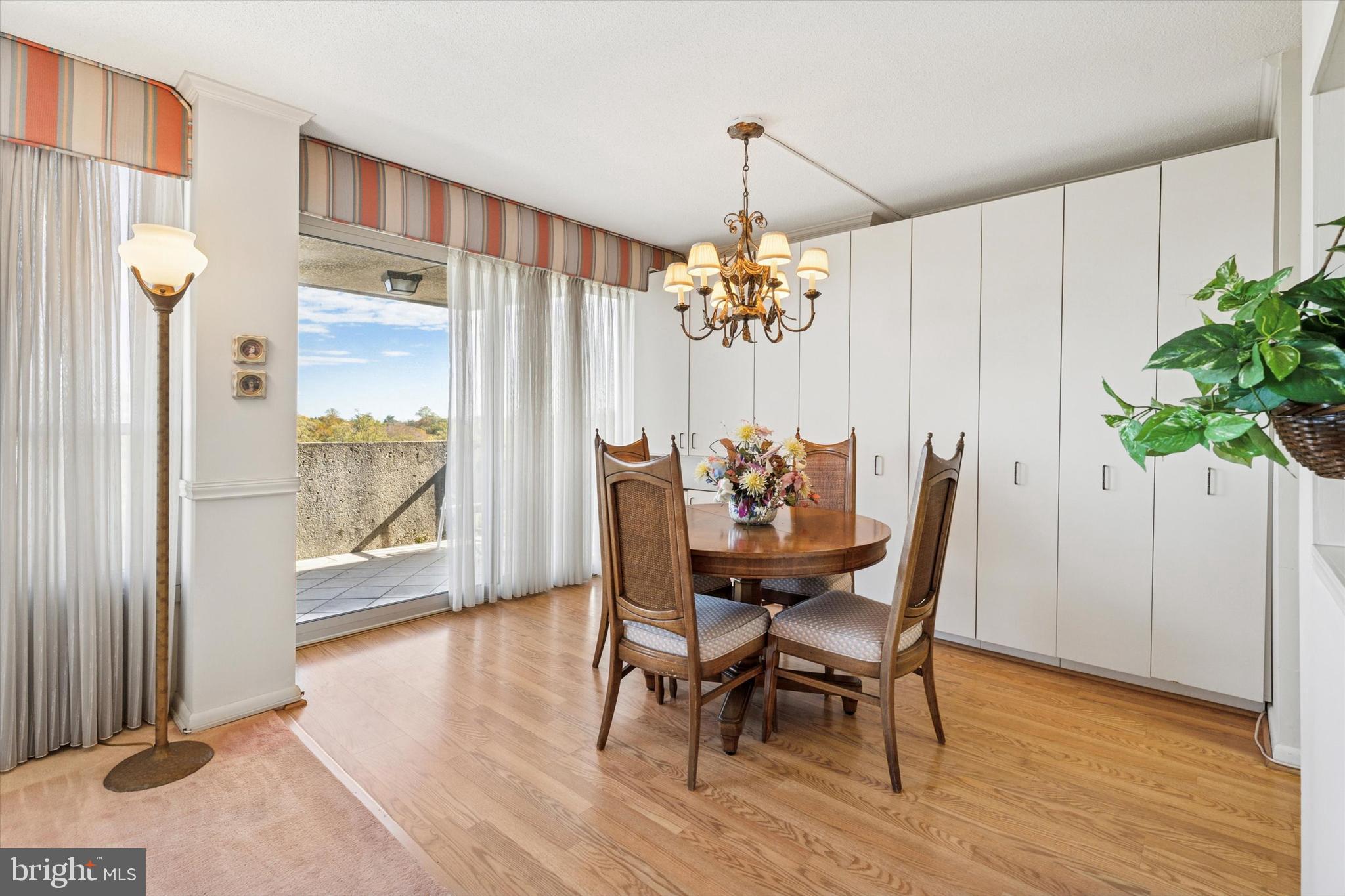 GREEN HILL - Residential