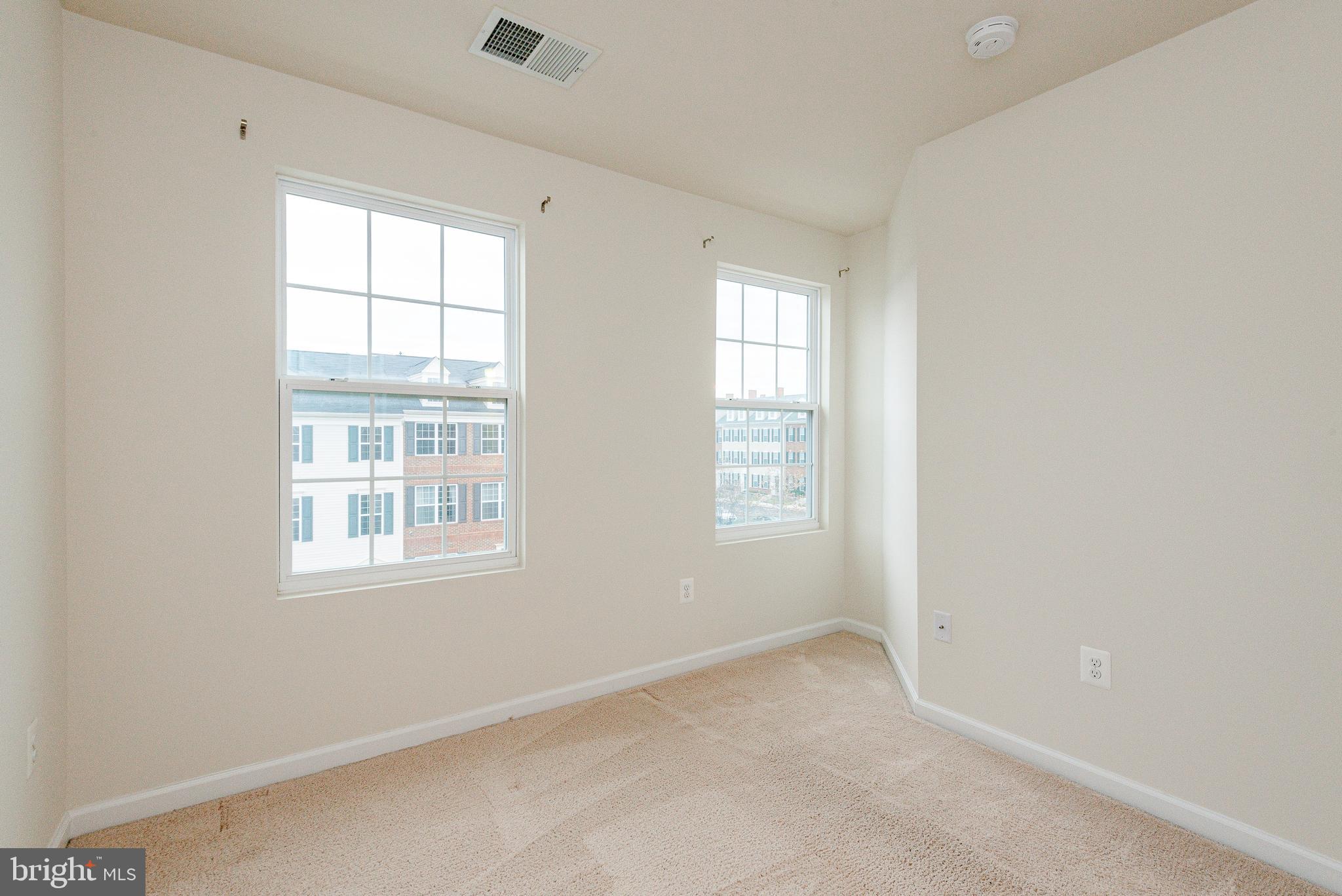 BLUE STREAM - Residential Lease