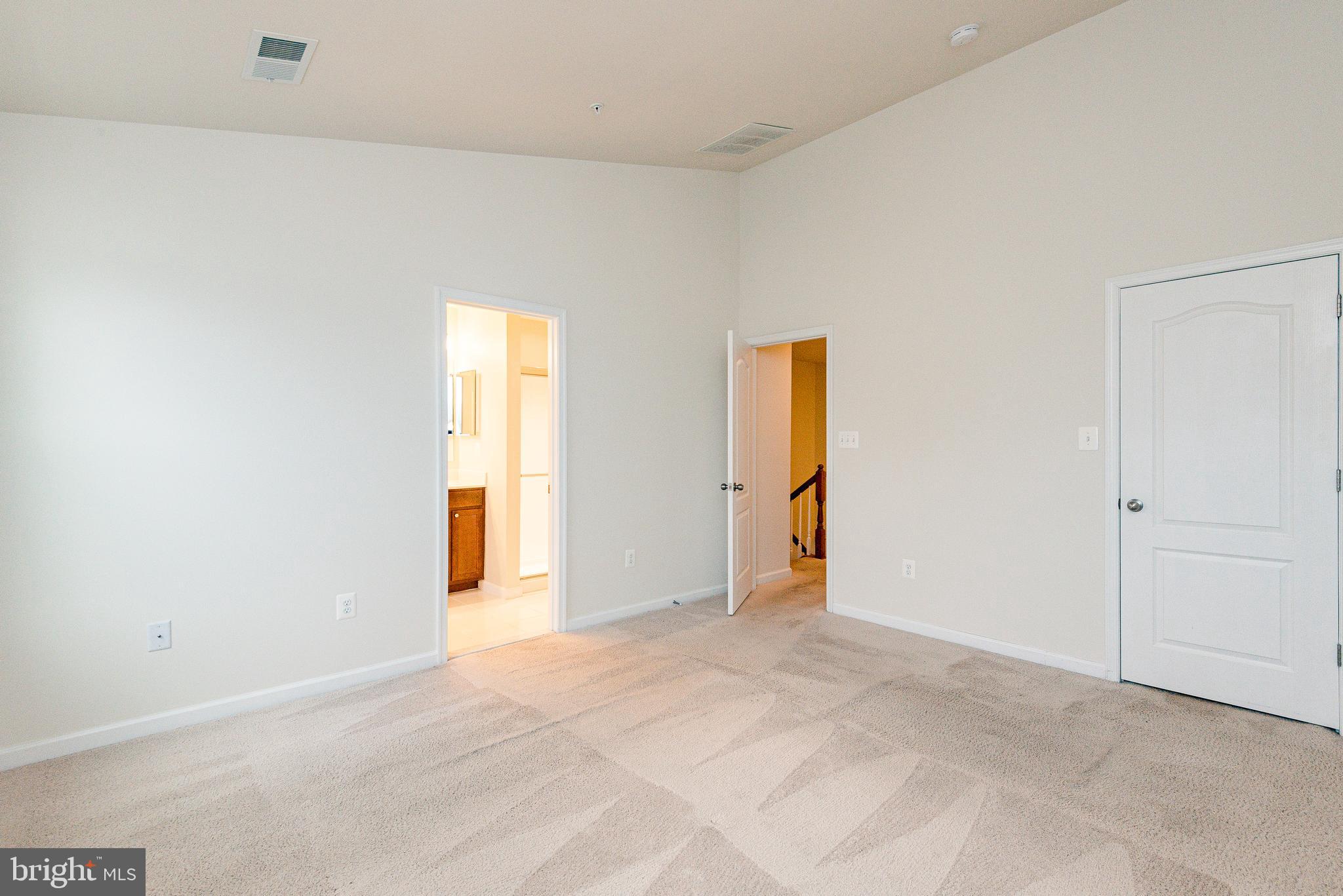 BLUE STREAM - Residential Lease