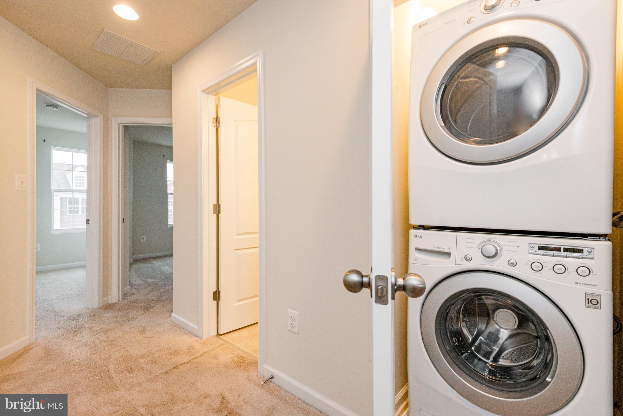 BLUE STREAM - Residential Lease