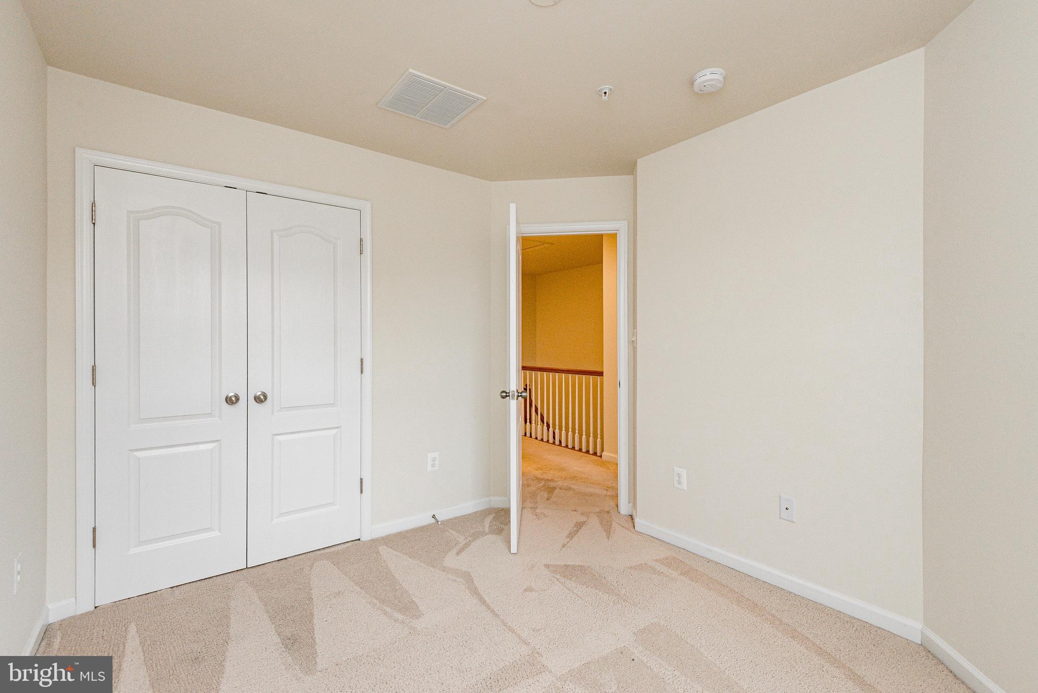 BLUE STREAM - Residential Lease