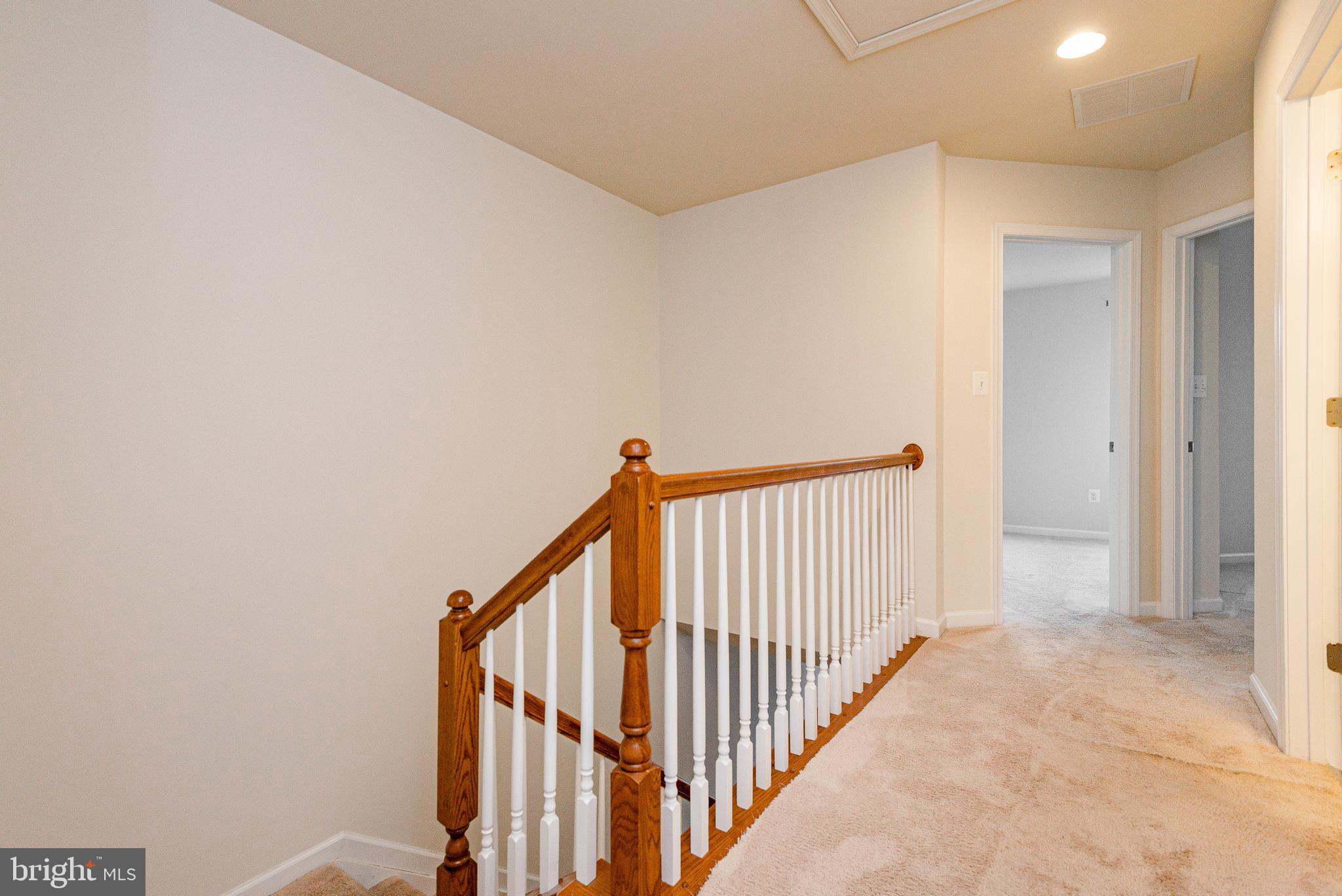 BLUE STREAM - Residential Lease