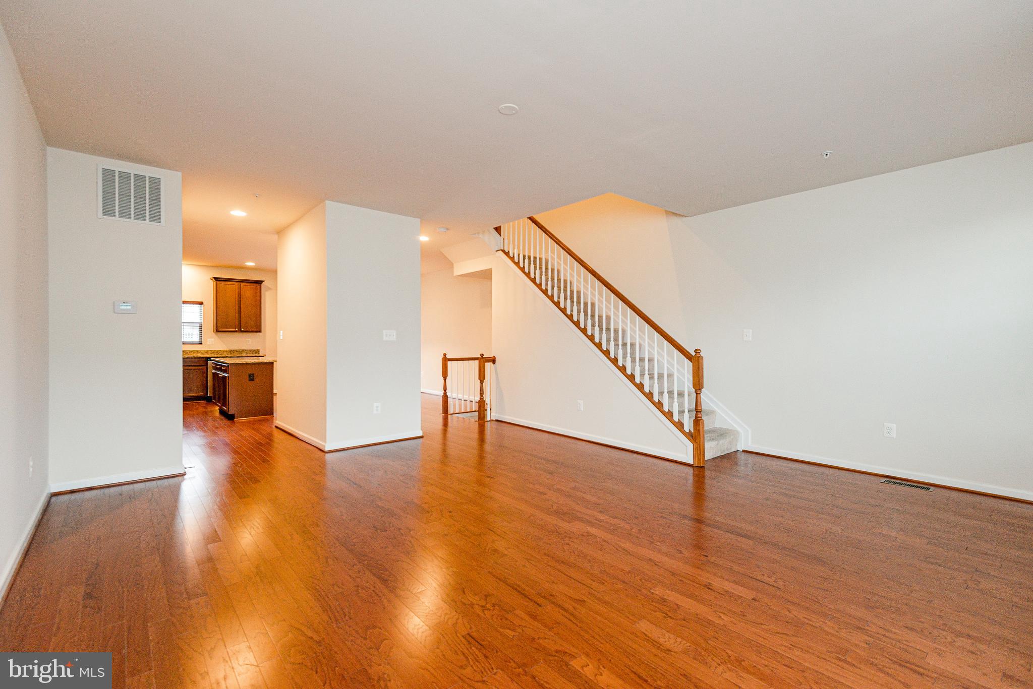 BLUE STREAM - Residential Lease