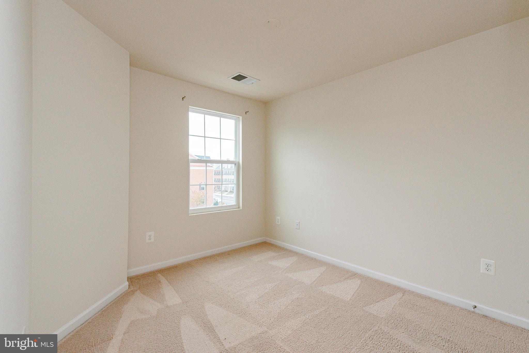 BLUE STREAM - Residential Lease