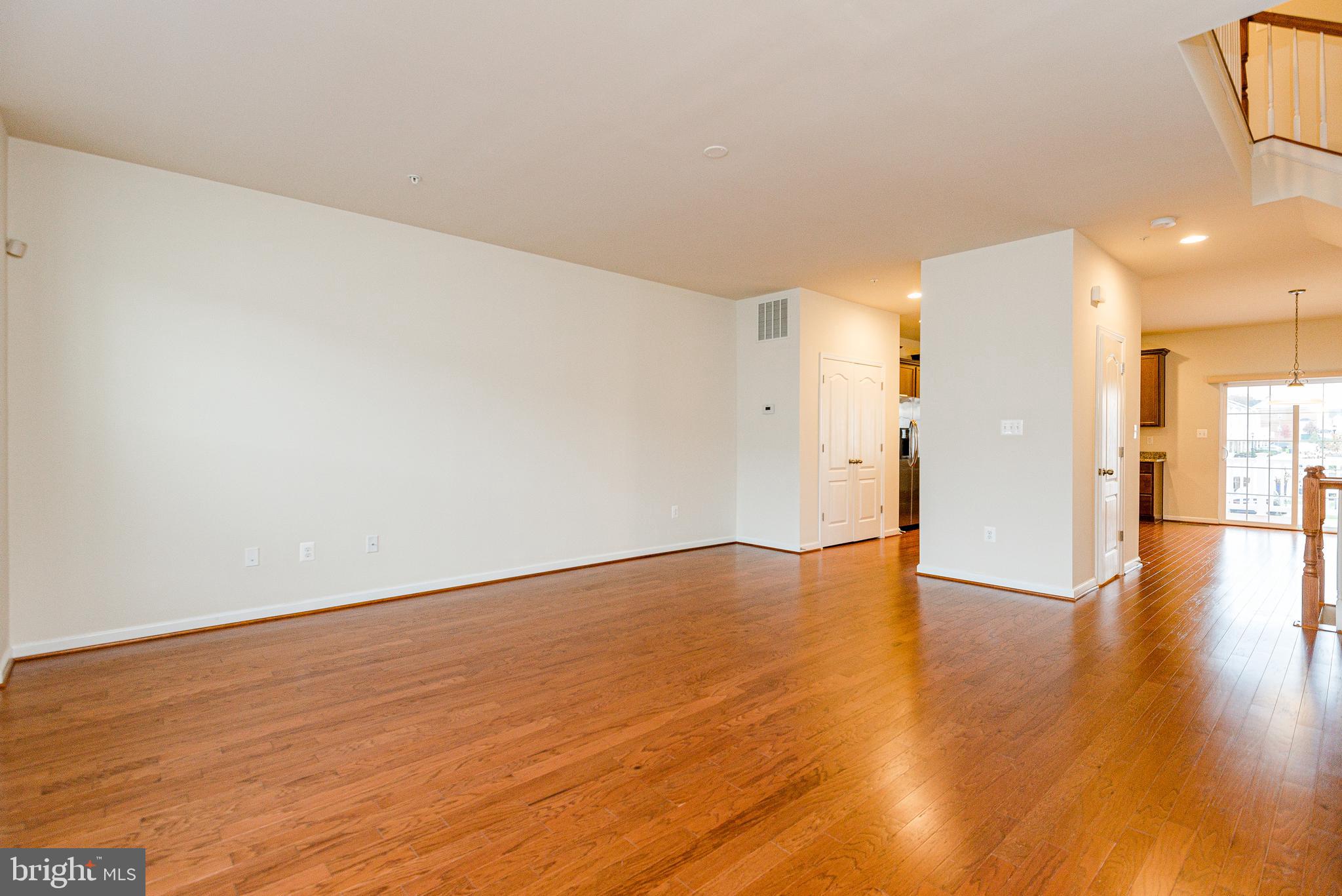 BLUE STREAM - Residential Lease