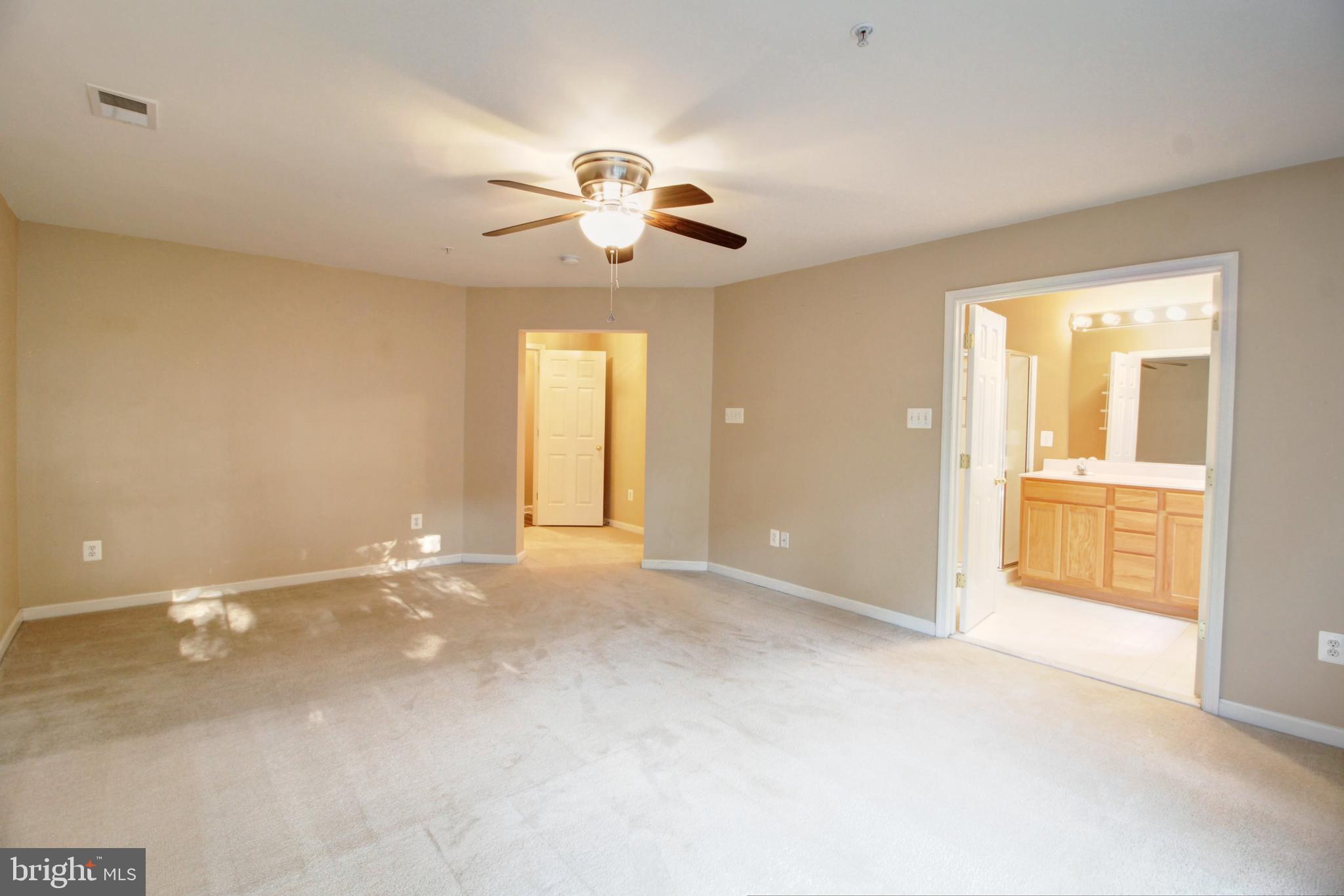 URBANA HIGHLANDS - Residential Lease