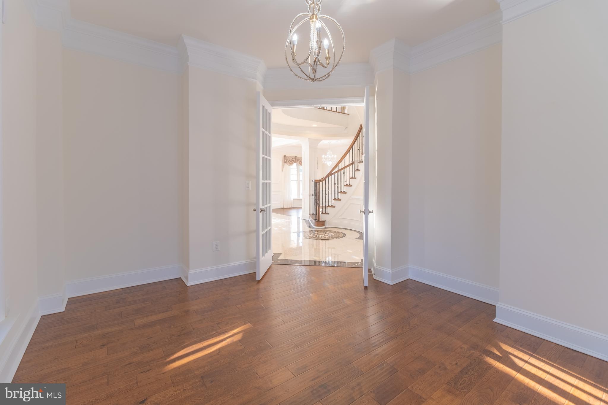 HOLMES RUN ACRES - Residential