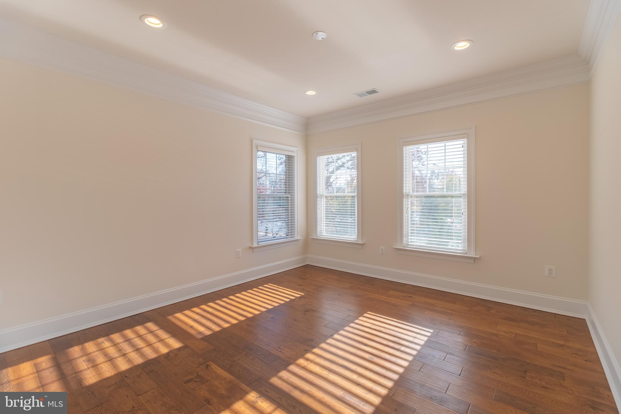 HOLMES RUN ACRES - Residential