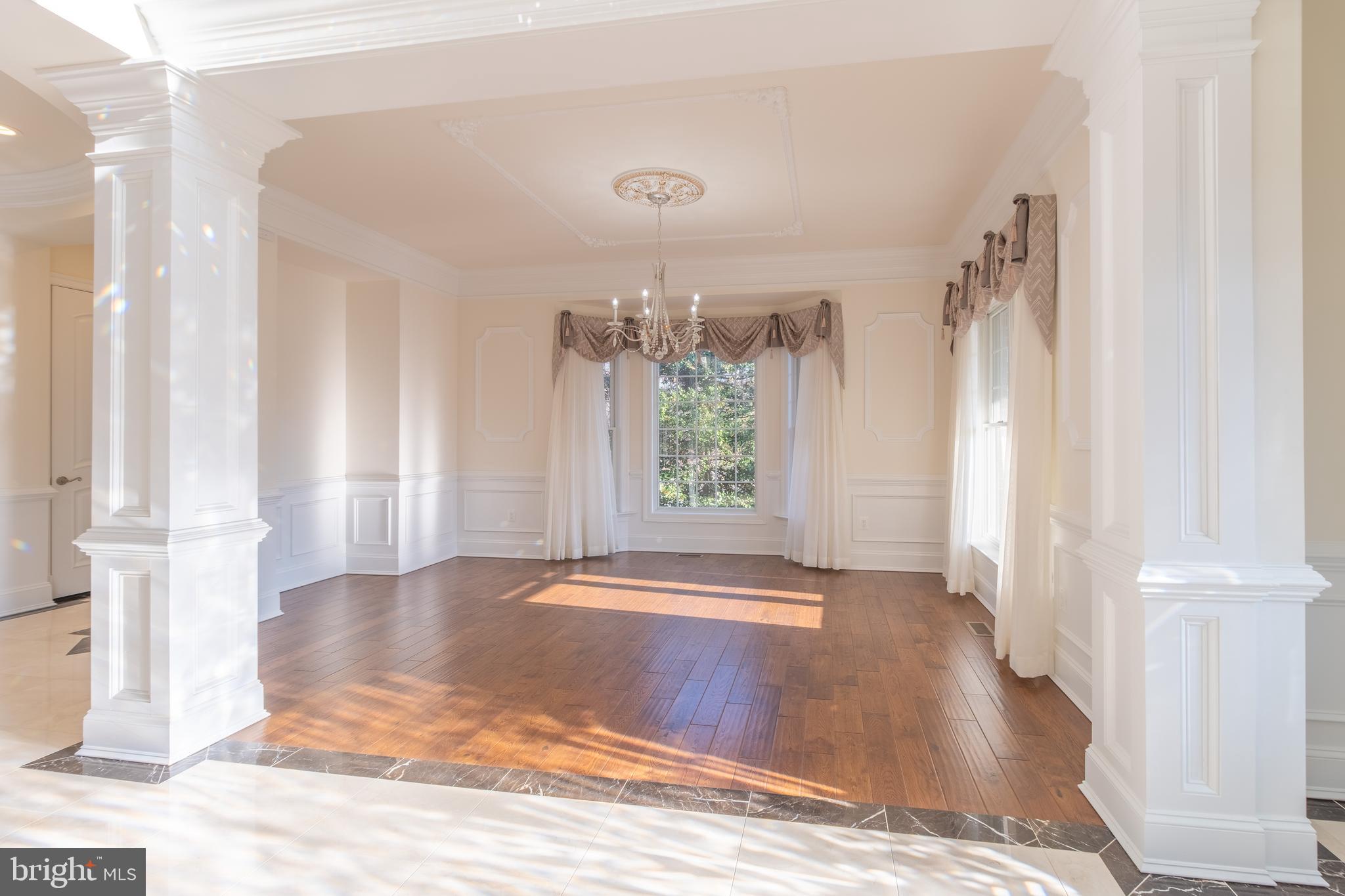 HOLMES RUN ACRES - Residential