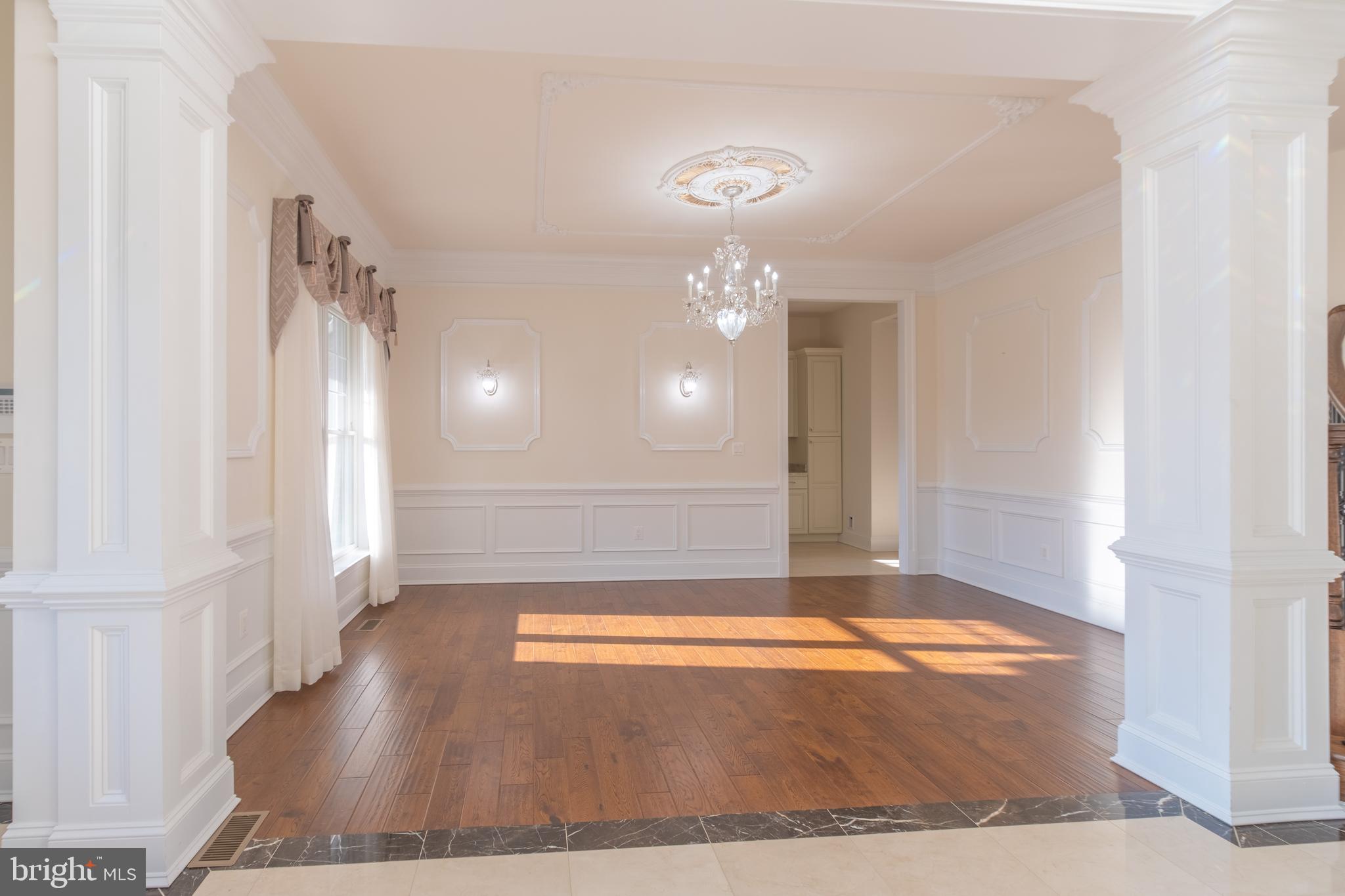 HOLMES RUN ACRES - Residential