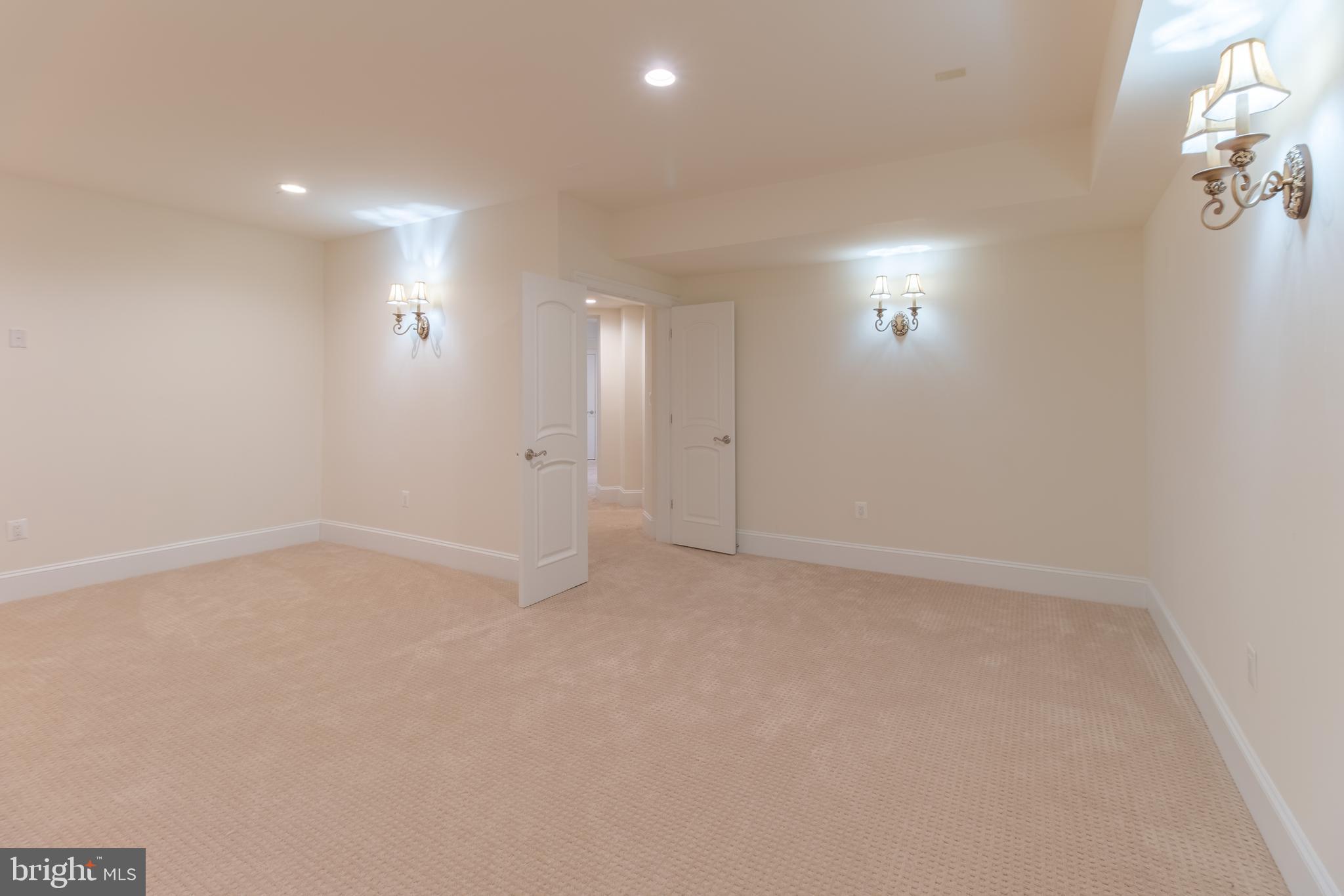 HOLMES RUN ACRES - Residential