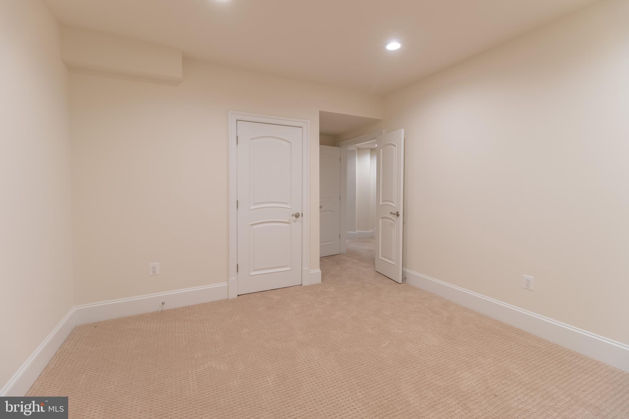 HOLMES RUN ACRES - Residential